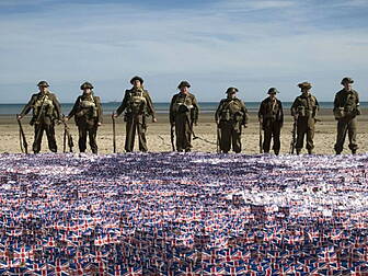 World leaders attend D-Day com...